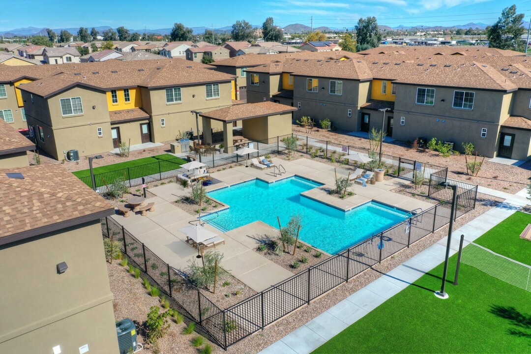 San Vicente Townhomes in Phoenix, AZ - Foto de edificio