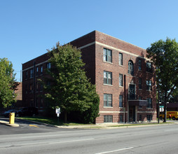 Washington Manor in Fort Wayne, IN - Building Photo - Building Photo