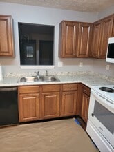 2758 Valley Green Dr in Gainesville, GA - Building Photo - Building Photo