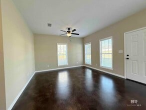 33071 Stables Dr E in Spanish Fort, AL - Building Photo - Building Photo