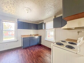 142 Windsor Ave in Colonial Heights, VA - Building Photo - Building Photo