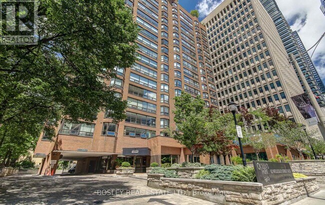 property at 62-762 Wellesley St W