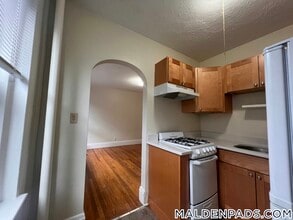 349 Pleasant St in Malden, MA - Building Photo - Building Photo