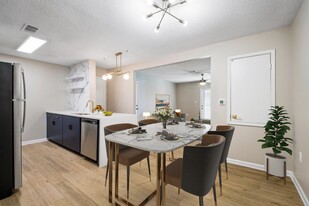 The Pointe at Westland Apartments