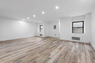 1573 3rd Ave in New York, NY - Building Photo - Building Photo