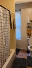 4210 Powelton Ave, Unit First Floor in Philadelphia, PA - Foto de edificio - Building Photo