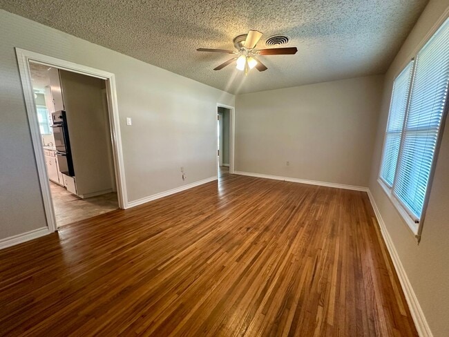 2612 Alice Ave in Waco, TX - Building Photo - Building Photo