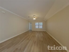 804 Rambling Ct in Granbury, TX - Foto de edificio - Building Photo