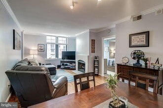 1021 N Garfield St in Arlington, VA - Building Photo - Building Photo