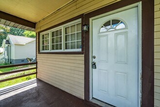 305 12th Ave NE in Graysville, AL - Building Photo - Building Photo