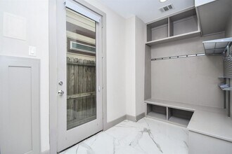 4292 Childress St in Houston, TX - Building Photo - Building Photo