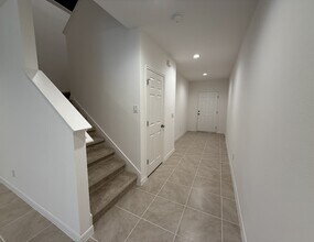 215 Glass Onion Dr in Howey In The Hills, FL - Building Photo - Building Photo