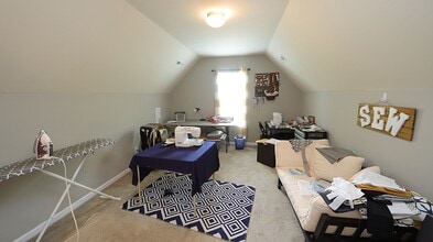 616 Collington Dr in Mebane, NC - Building Photo - Building Photo