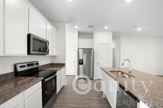 1827 NW 10th St in Cape Coral, FL - Building Photo - Building Photo