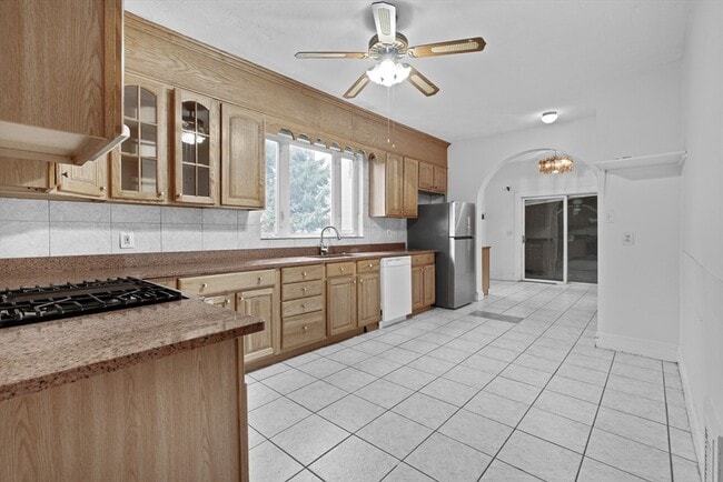 26 Melvin St in Somerville, MA - Building Photo - Building Photo