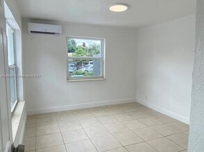 2996 NW 93rd St in Miami, FL - Building Photo - Building Photo