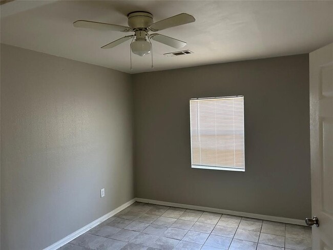 10013 Whitehead St photo'