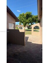 282 NW 41st Way in Deerfield Beach, FL - Building Photo - Building Photo
