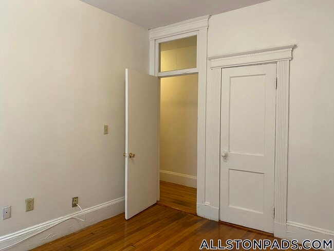 1254 Commonwealth Ave, Unit 7 in Boston, MA - Building Photo - Building Photo