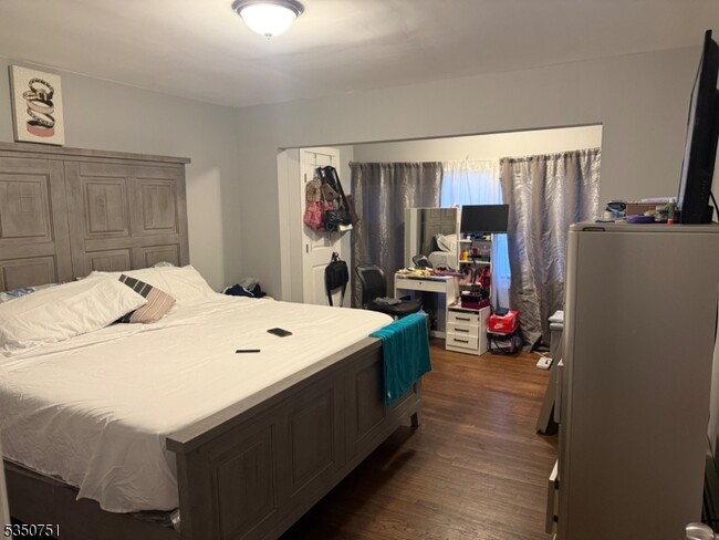 458 Livingston St in Elizabeth, NJ - Building Photo - Building Photo