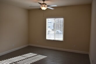 3771 Gabriel Dr in Merced, CA - Building Photo - Building Photo