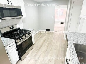 13526 Cedar Rd in University Heights, OH - Building Photo - Building Photo