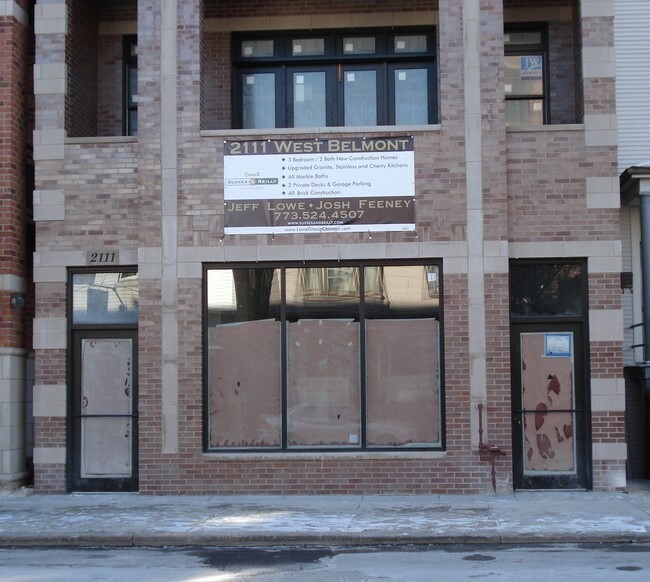 2111 W Belmont Ave in Chicago, IL - Building Photo - Building Photo