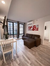 433 W 53rd St in New York, NY - Building Photo - Building Photo
