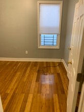 30 N 12th St in Newark, NJ - Foto de edificio - Building Photo