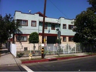 2327 S Budlong Ave in Los Angeles, CA - Building Photo