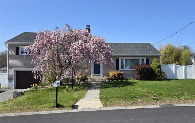 property at 7 Sable Ave