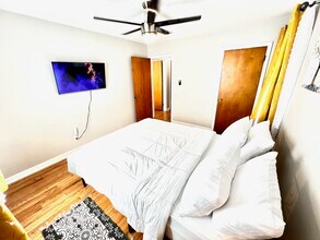 3001 Boudinot Ave, Unit Apartment 3 in Cincinnati, OH - Building Photo - Building Photo