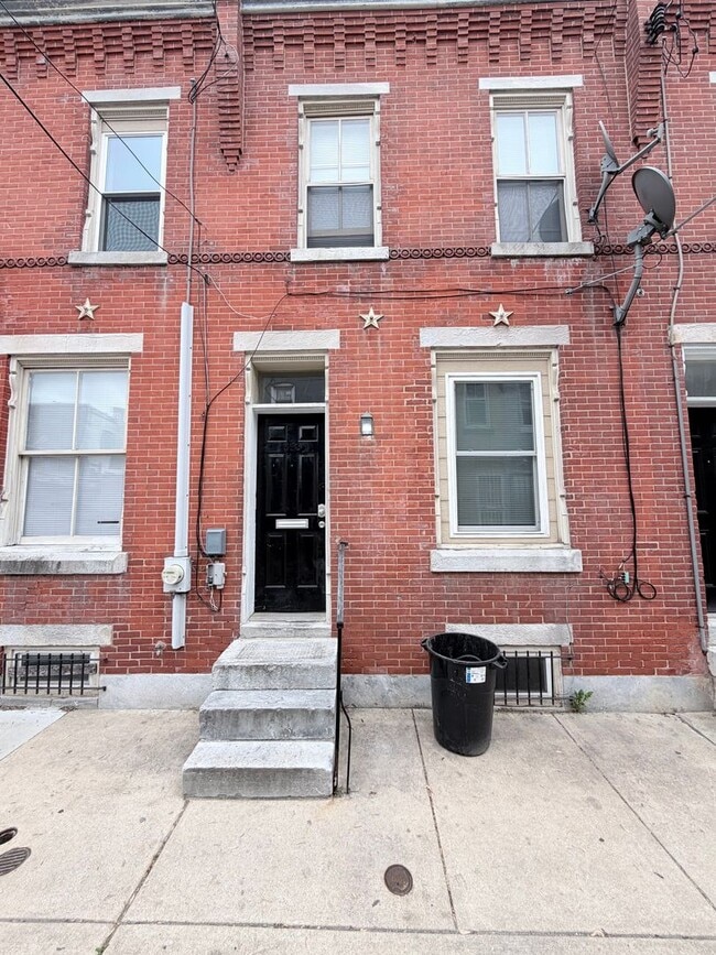 853-57 N Palm St
