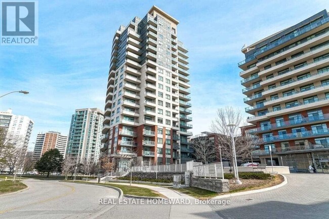 property at 25 Fontenay Ct