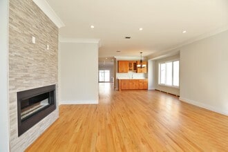 463 Roff Ave in Palisades Park, NJ - Building Photo - Building Photo