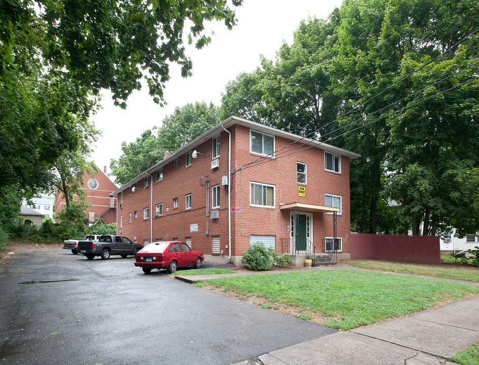 56 Wilcox St in New Britain, CT - Building Photo