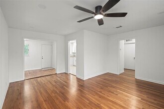 5023 Hull St in Houston, TX - Building Photo - Building Photo