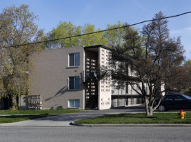 218 W 400 N Apartments