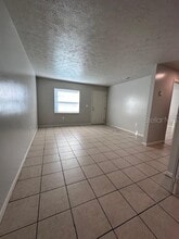 10407 N Jasmine Ave in Tampa, FL - Building Photo - Building Photo