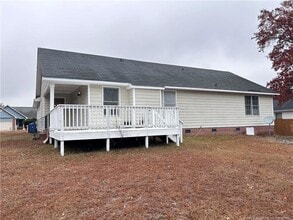 5531 Bear Creek Cir in Fayetteville, NC - Building Photo - Building Photo