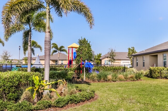 1716 Celebration Dr in Fort Pierce, FL - Building Photo - Building Photo