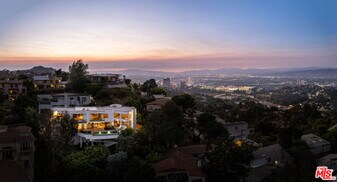 2826 Las Alturas St in Los Angeles, CA - Building Photo