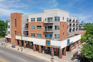 Corridor Flats in Minneapolis, MN - Building Photo