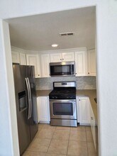 420 Stoney Point Way in Oceanside, CA - Building Photo - Building Photo