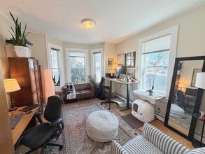 60 1/2 Sacramento St in Cambridge, MA - Foto de edificio - Building Photo