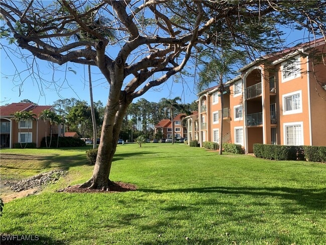 property at 1275 Wildwood Lakes Blvd