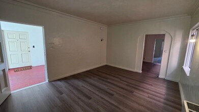 1251 W 36th St in Los Angeles, CA - Building Photo - Building Photo