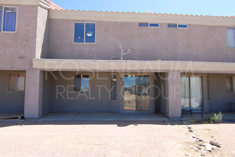 8339 W Santa Cruz Blvd in Arizona City, AZ - Building Photo - Building Photo