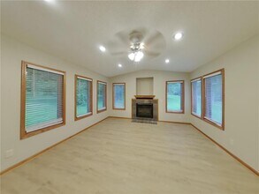 9720 28th Ave N in Minneapolis, MN - Building Photo - Building Photo