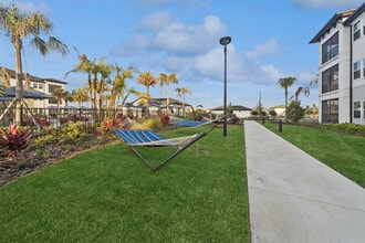Ascend Ridgewood Lakes in Davenport, FL - Foto de edificio - Building Photo